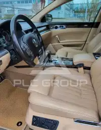 2012 Volkswagen PHAETON