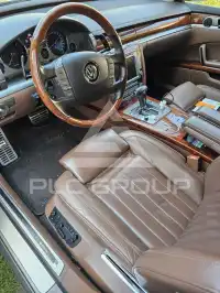 2012 Volkswagen PHAETON