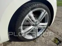 2012 Volkswagen BEETLE