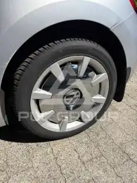 2012 Volkswagen BEETLE