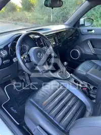 2012 Volkswagen BEETLE