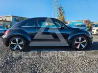 2012 Volkswagen BEETLE