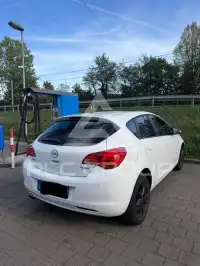 2012 Opel Astra