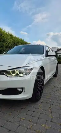 2013 BMW 320