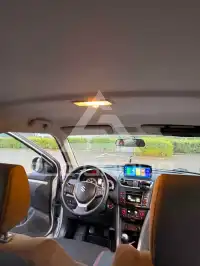 2013 Suzuki SWIFT