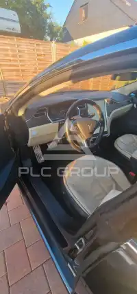 2013 Tesla Model S