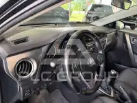 2013 Toyota AURIS