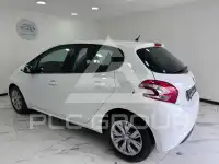 2013 Peugeot 208