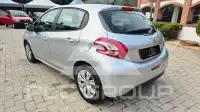 2013 Peugeot 208