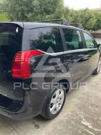 2013 Peugeot 5008