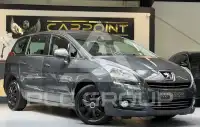 2013 Peugeot 5008