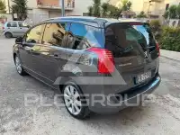 2013 Peugeot 5008
