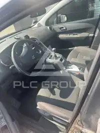 2013 Peugeot 5008