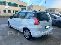2013 Peugeot 5008