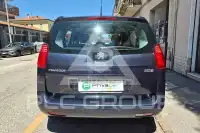 2013 Peugeot 5008