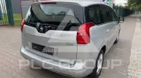 2013 Peugeot 5008