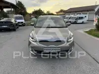 2013 KIA Carens
