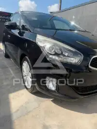 2013 KIA Carens