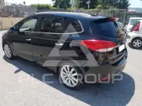 2013 KIA Carens