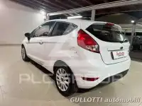 2013 Ford FIESTA