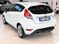 2013 Ford FIESTA