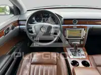 2013 Volkswagen PHAETON