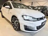 2013 Volkswagen GOLF