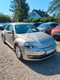 2013 Volkswagen BEETLE