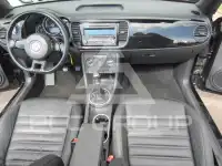 2013 Volkswagen BEETLE