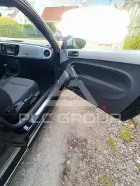 2013 Volkswagen BEETLE