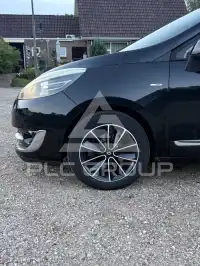 2013 Renault Grand Scenic