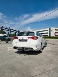 2014 Toyota AURIS