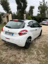 2014 Peugeot 208