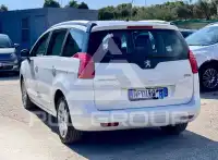 2014 Peugeot 5008