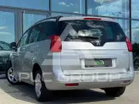 2014 Peugeot 5008