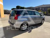 2014 Peugeot 5008