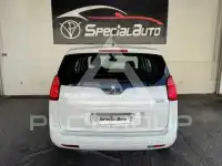 2014 Peugeot 5008