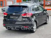 2014 KIA Carens