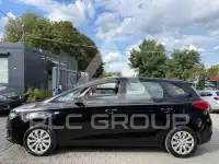 2014 KIA Carens