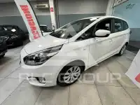 2014 KIA Carens