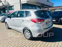 2014 KIA Carens