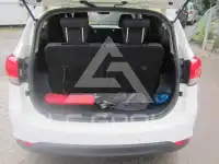 2014 KIA Carens