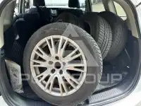 2014 KIA Carens