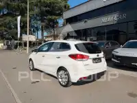 2014 KIA Carens