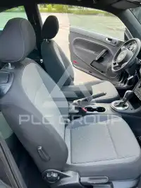 2014 Volkswagen BEETLE
