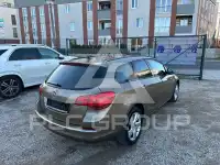 2014 Opel Astra