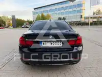 2015 BMW 750
