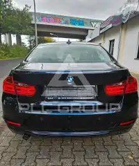 2015 BMW 318