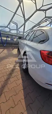 2015 BMW 320