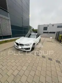 2015 BMW 318